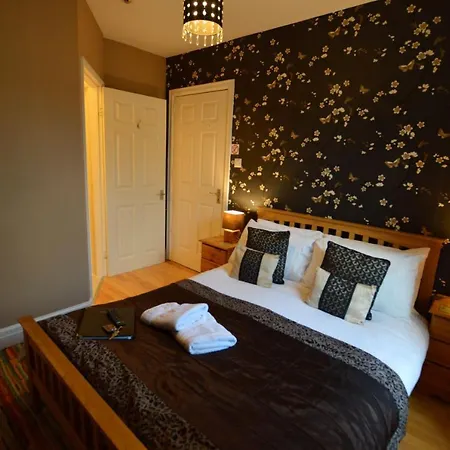 Cosy Lakeland Town House On The High Street Windermere